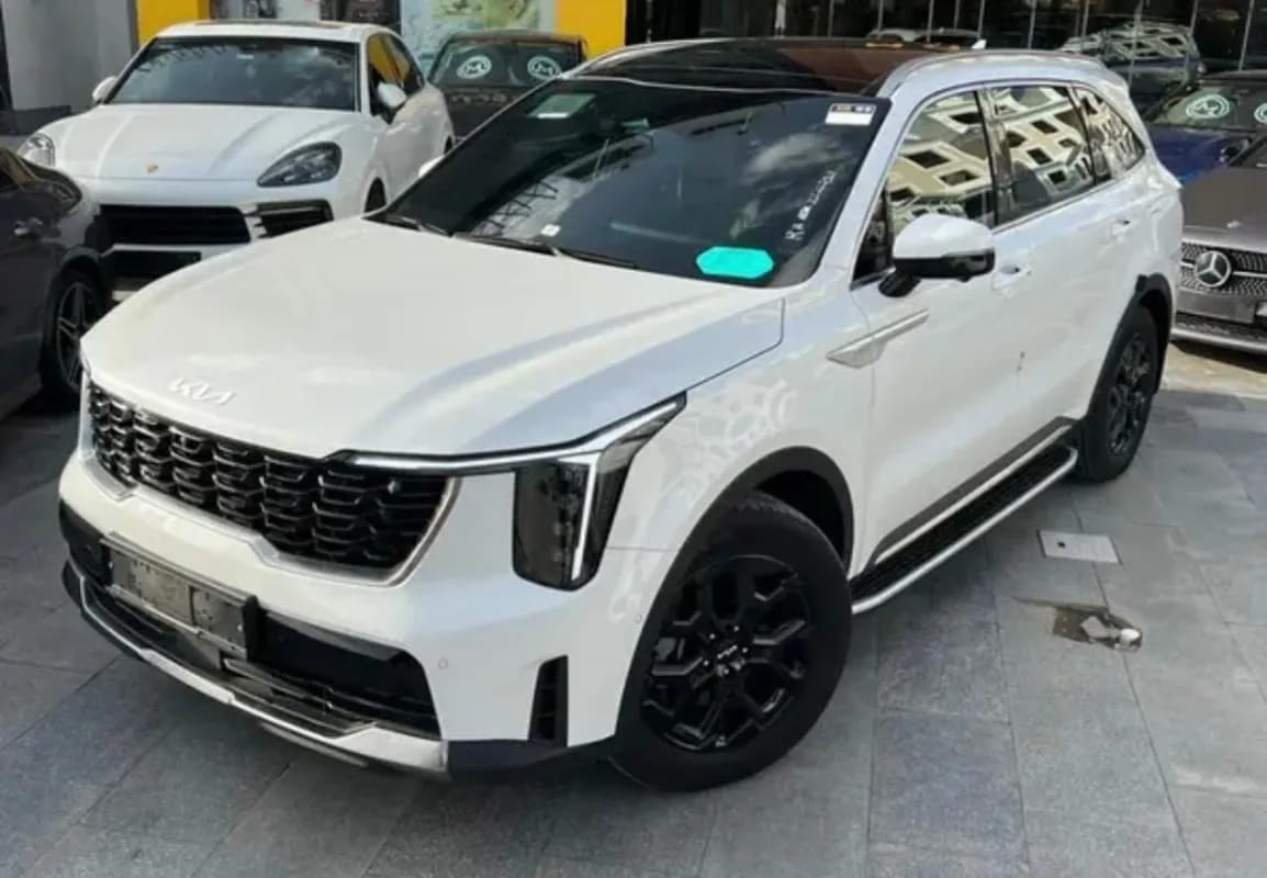Kia Sorento 2024 Signature Hybrid White Automatic — Used