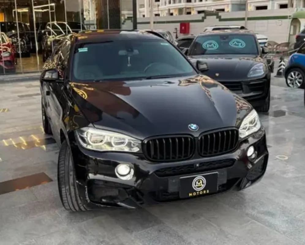 بي ام دبليو X6 2018 ام 40 اي أسود أوتوماتيك — مستعملة