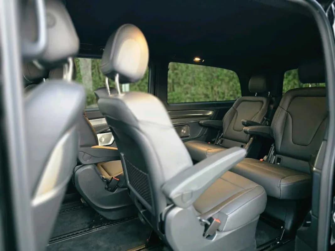 Mercedes-Benz V300 2026 Vip exclusive Black Automatic — New