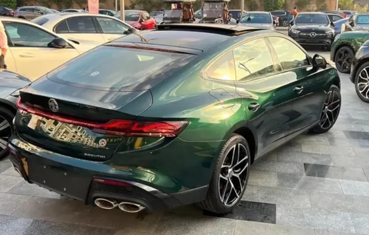ام جي 7 2026 لاكشري أخضر زيتي أوتوماتيك — جديدة