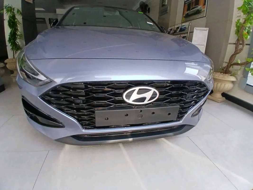 هيونداي أي 30 2026 ريدلاين أزرق سماوي أوتوماتيك — جديدة