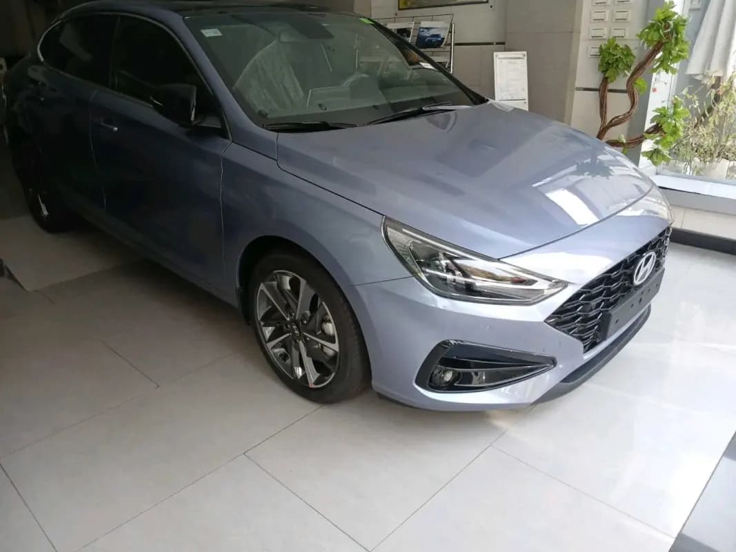 هيونداي أي 30 2026 ريدلاين أزرق سماوي أوتوماتيك — جديدة