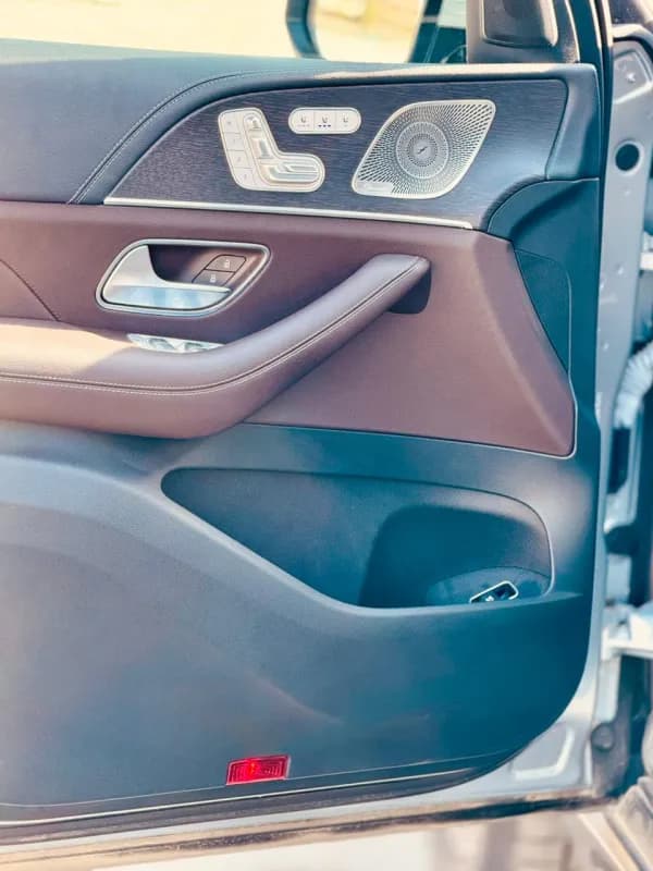 مرسيدس بنز GLE450 2023 ايه ام جي فضي أوتوماتيك — مستعملة