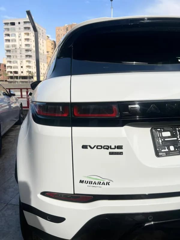 رينج روفر ايفوك 2023 بي 300 اي أبيض أوتوماتيك — جديدة