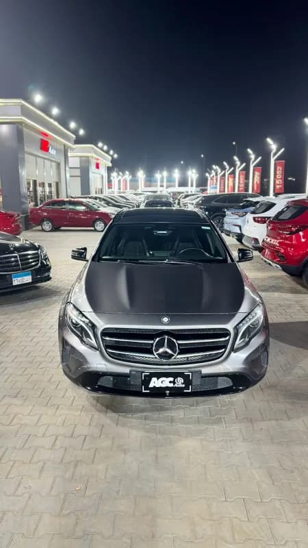 مرسيدس بنز GLA 200 2015 ايه ام جي رمادي أوتوماتيك — مستعملة