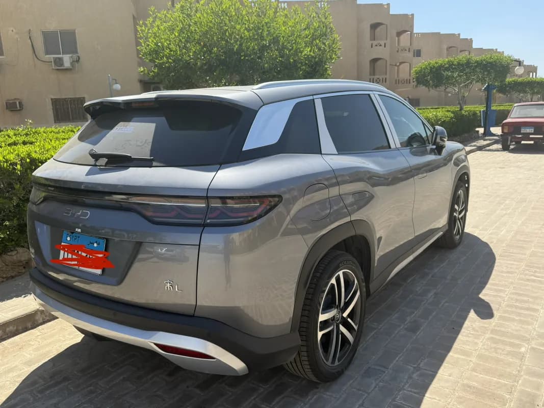 بي واي دي سونج ال 2025 دي ام اي رمادي أوتوماتيك — مستعملة