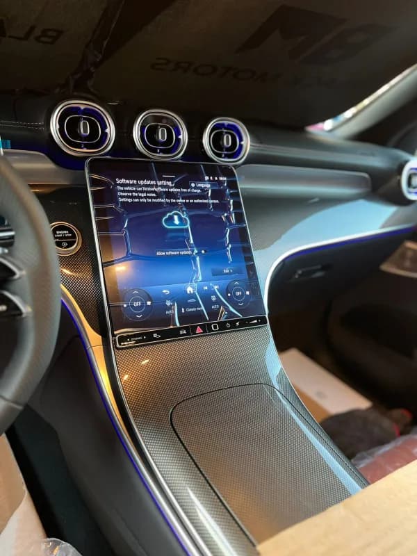 مرسيدس بنز GLC 300 2026 اي ام جي كوبيه أسود أوتوماتيك — جديدة