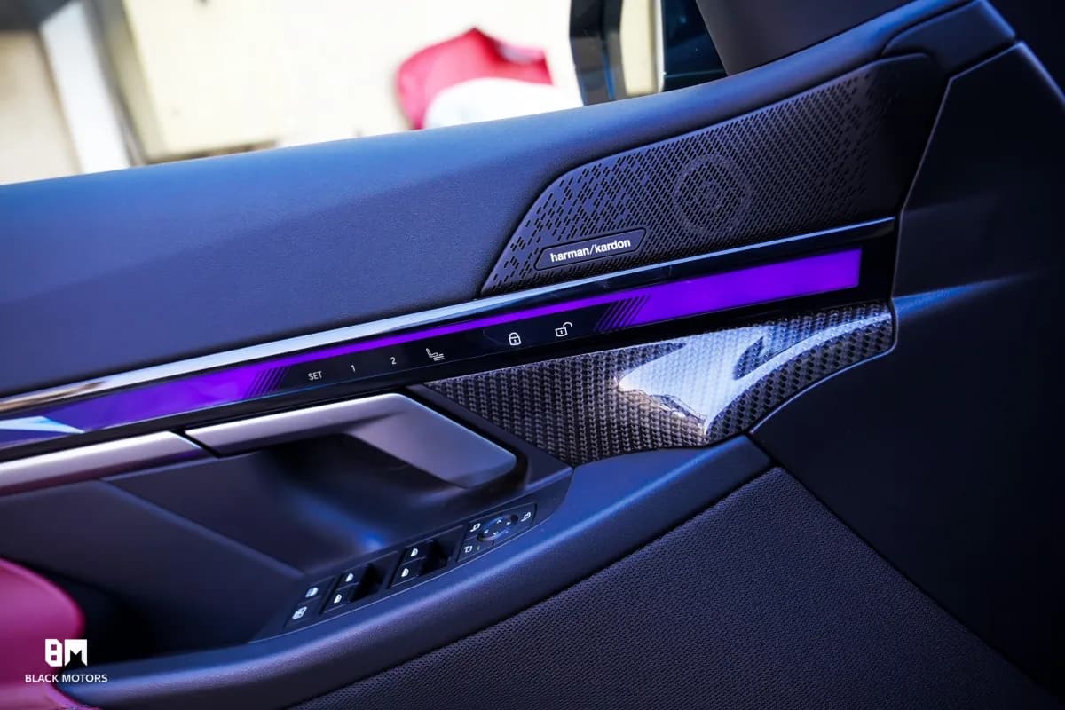 بي ام دبليو 520i 2025 ام سبورت أزرق أوتوماتيك — جديدة
