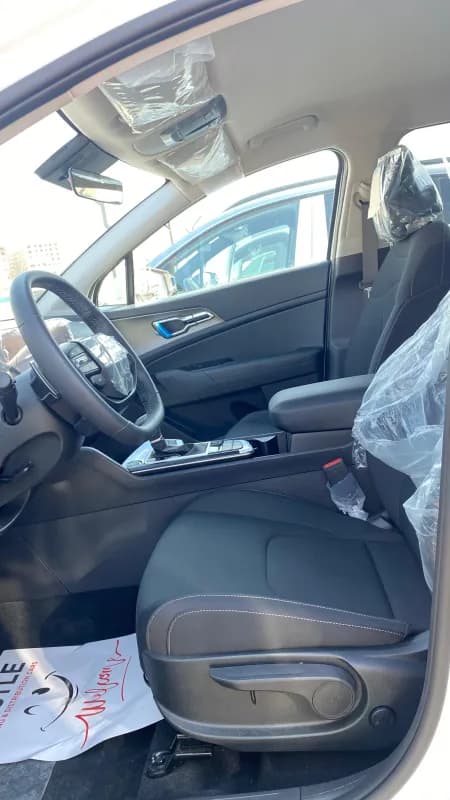 كيا سبورتاج 2027 A/T / EX 2026 أبيض قابض مزدوج — جديدة
