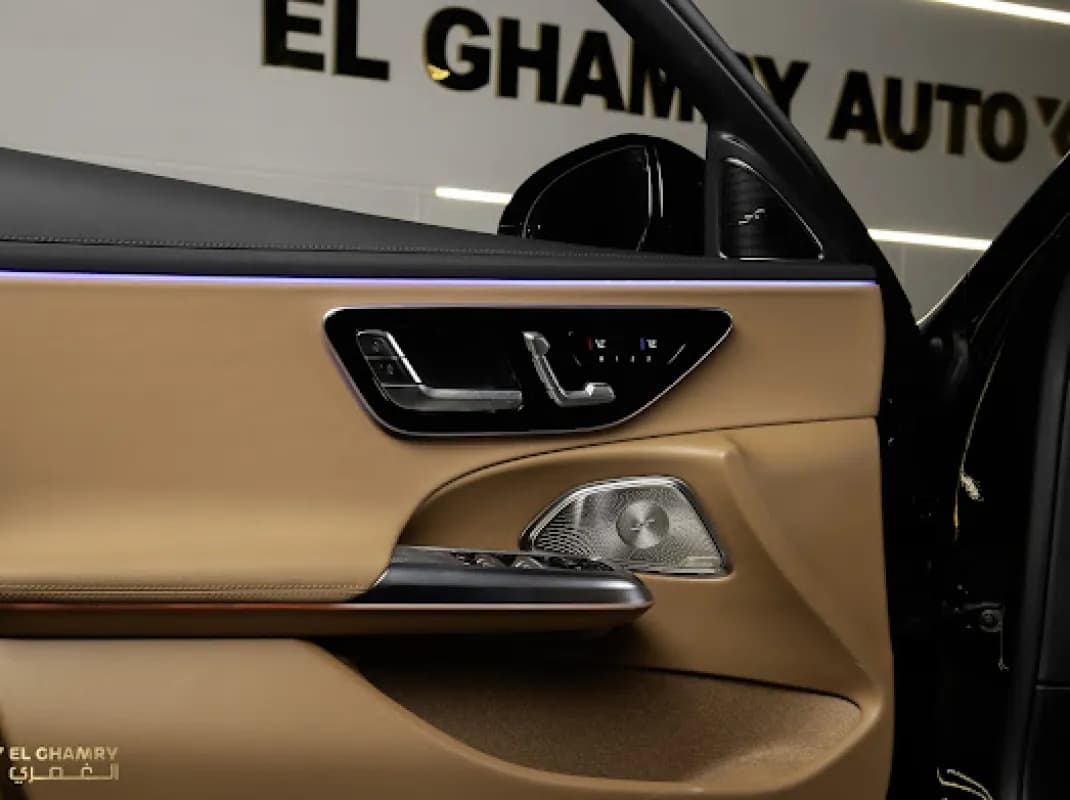 مرسيدس بنز E200 2026 اكسكلوسيف أسود أوتوماتيك — جديدة
