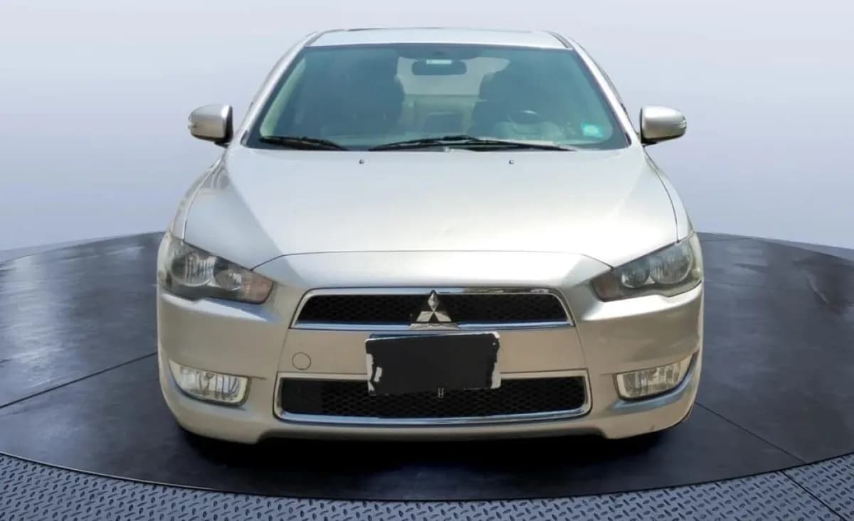 Mitsubishi Lancer 2016 Highline Champagne Automatic — Used