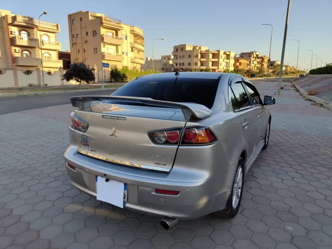 Mitsubishi Lancer 2016 Highline Champagne Automatic — Used