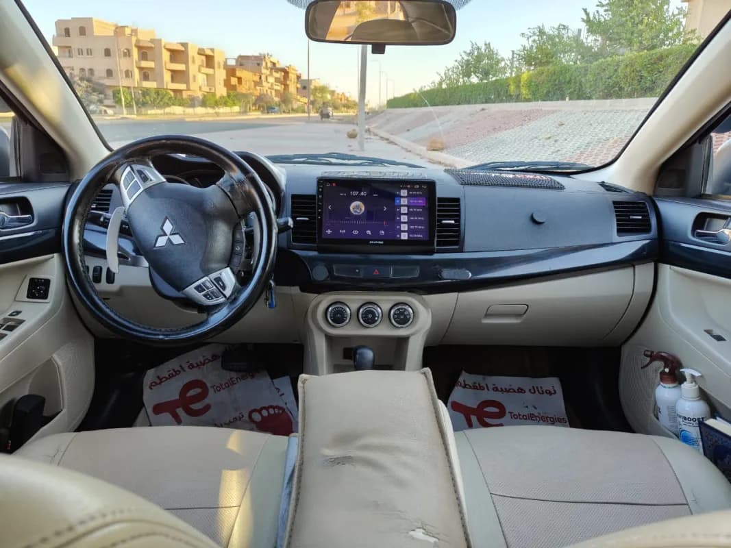 Mitsubishi Lancer 2016 Highline Champagne Automatic — Used