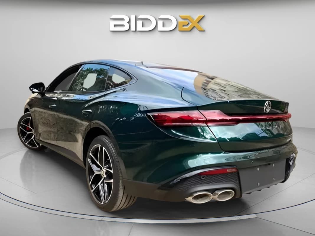 ام جي MG7 2025 لاكشري أخضر أوتوماتيك — جديدة