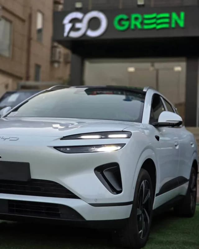 بي واي دي سيليون 06 2026 بيلوت بلاس ايدشن أبيض أوتوماتيك — جديدة