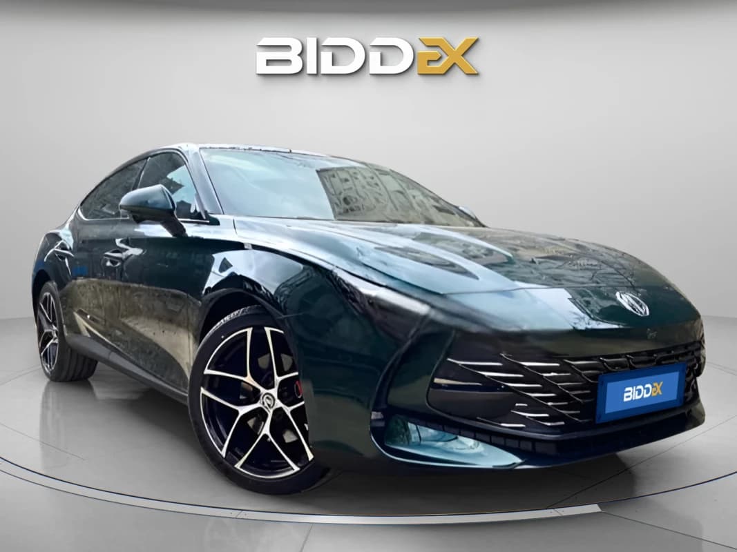 ام جي MG7 2025 لاكشري أخضر أوتوماتيك — جديدة