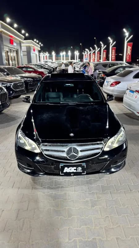 Mercedes-Benz E200 2016 Avantgrade Black Automatic — Used