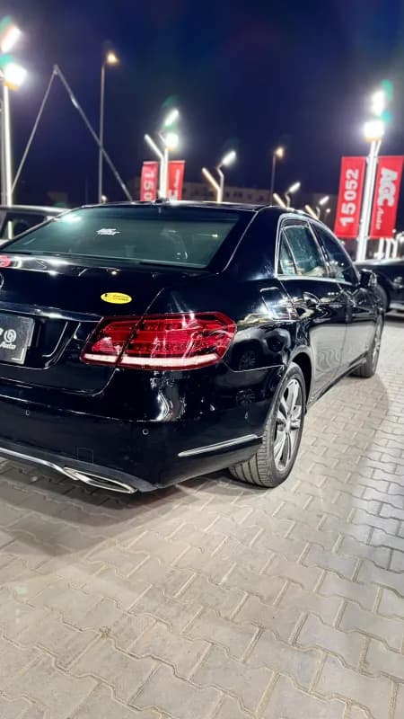 Mercedes-Benz E200 2016 Avantgrade Black Automatic — Used