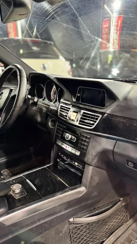 Mercedes-Benz E200 2016 Avantgrade Black Automatic — Used