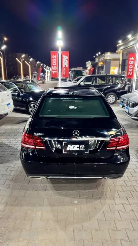 Mercedes-Benz E200 2016 Avantgrade Black Automatic — Used