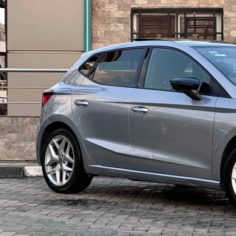 سيات ابيزا 2021 اف ار فضي أوتوماتيك — مستعملة