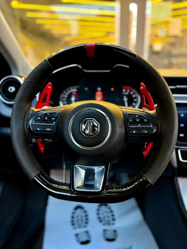 MG 6 2025 Luxury Red Automatic — Used