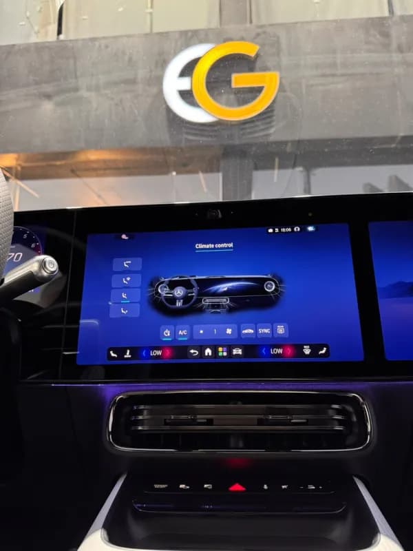 مرسيدس بنز CLA 200 2027 ايه ام جي أسود أوتوماتيك — جديدة