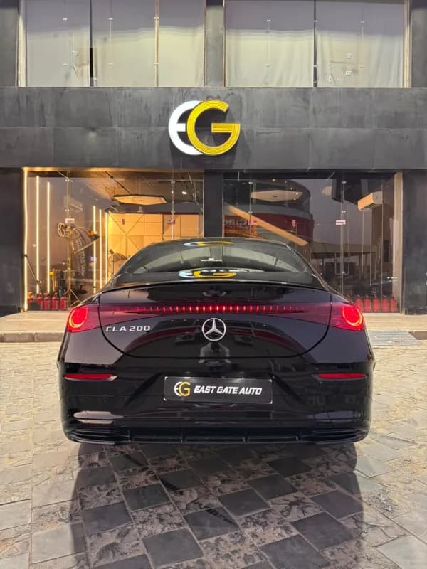 مرسيدس بنز CLA 200 2027 ايه ام جي أسود أوتوماتيك — جديدة