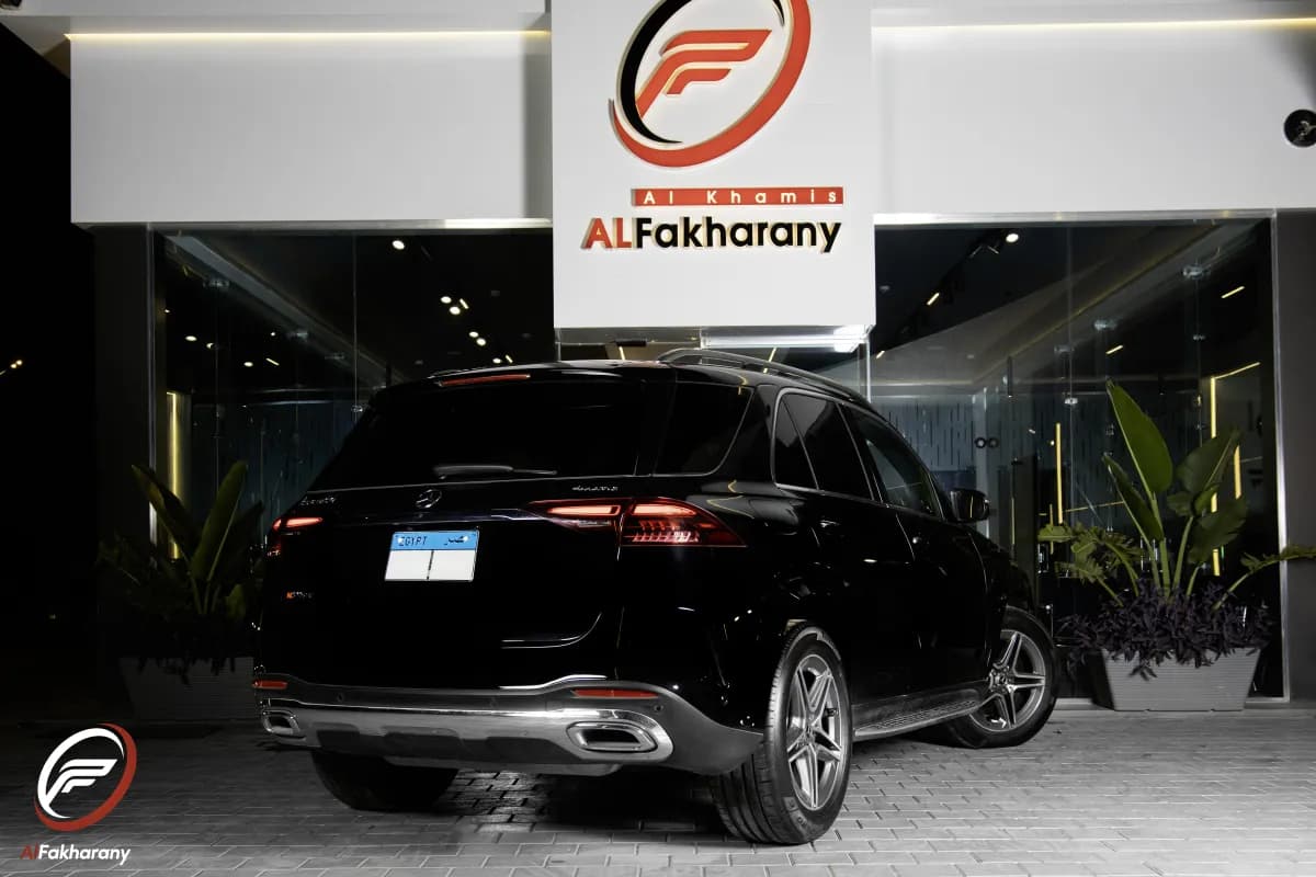 مرسيدس بنز GLE450 2025 ايه ام جي أسود أوتوماتيك — مستعملة