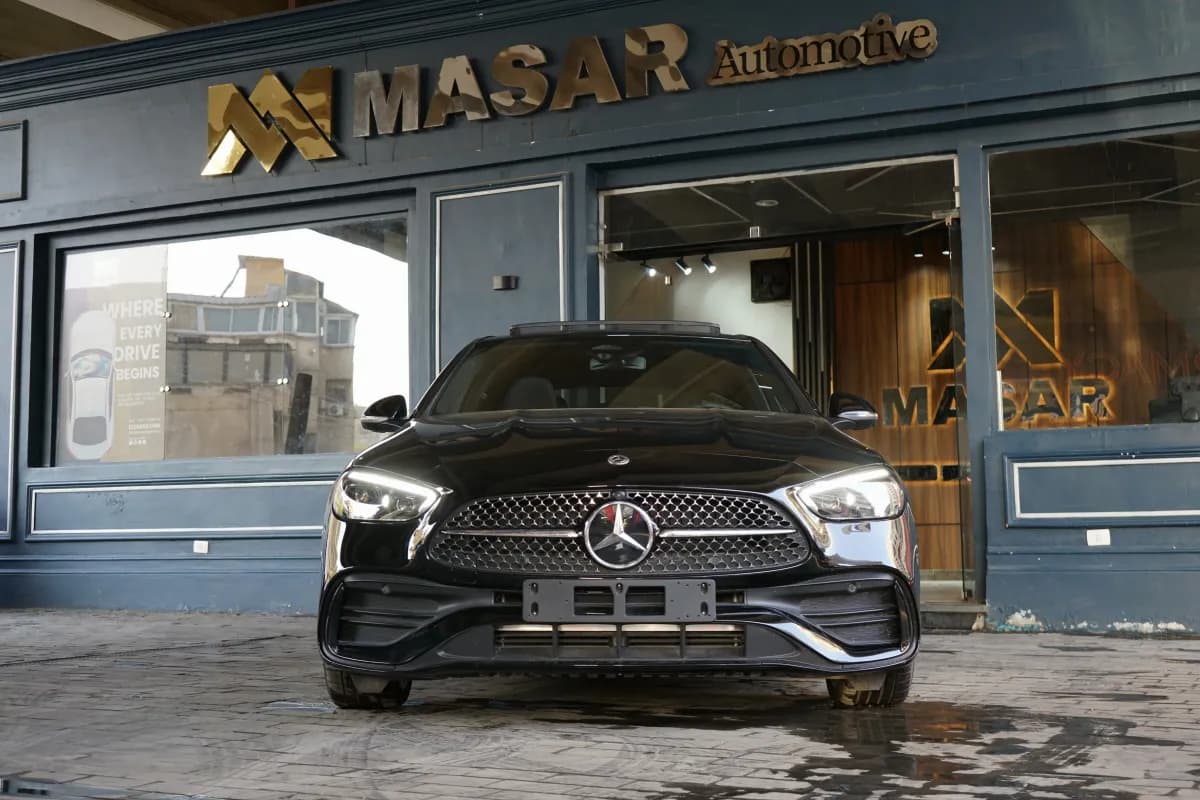 مرسيدس بنز C200 2026 بريميوم بلس أسود أوتوماتيك — جديدة