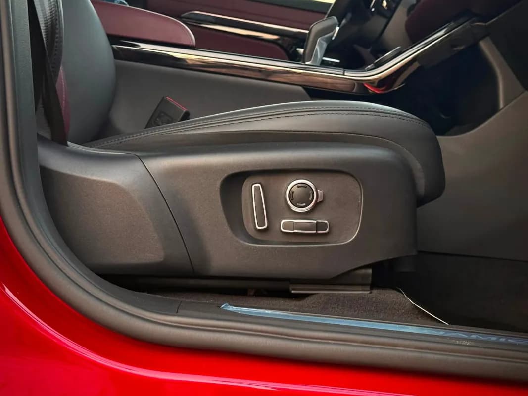 Range Rover Evoque 2022 R-Dynamic Red Automatic — Used