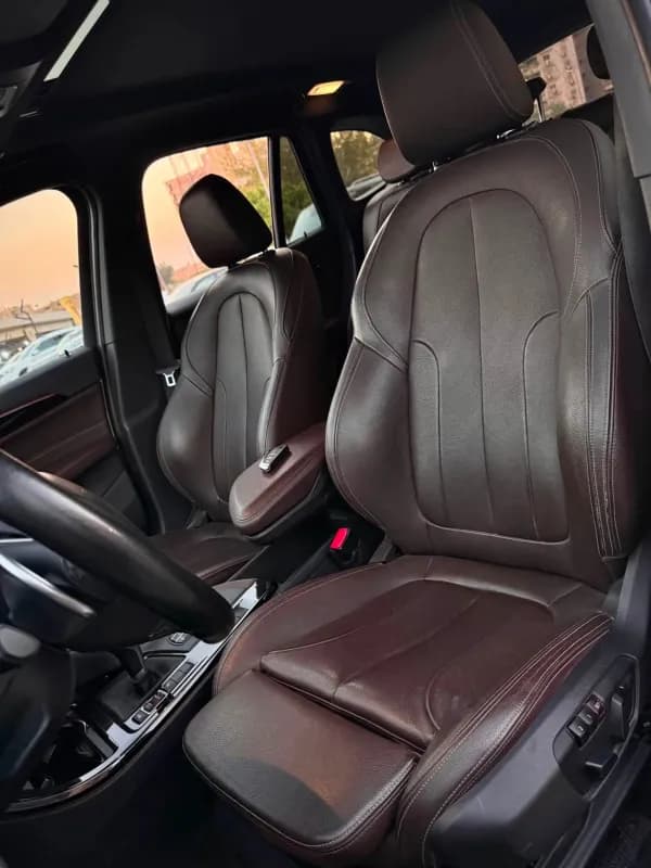 بي ام دبليو X1 2019 اس داريف أبيض أوتوماتيك — مستعملة