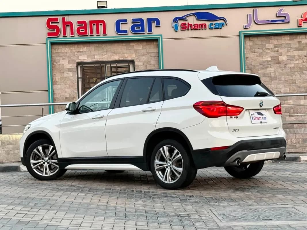 بي ام دبليو X1 2019 اس داريف أبيض أوتوماتيك — مستعملة
