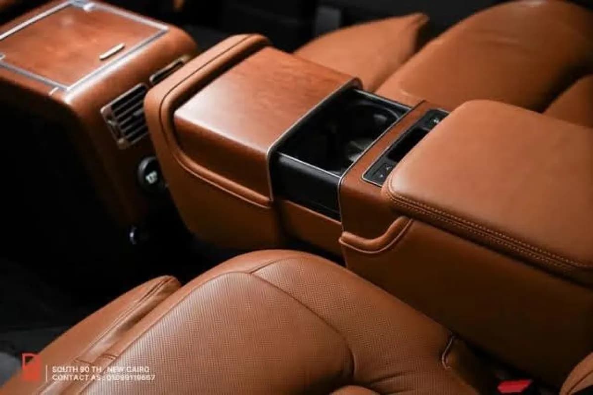 Range Rover VOGUE 2019 p400 Black Automatic — Used