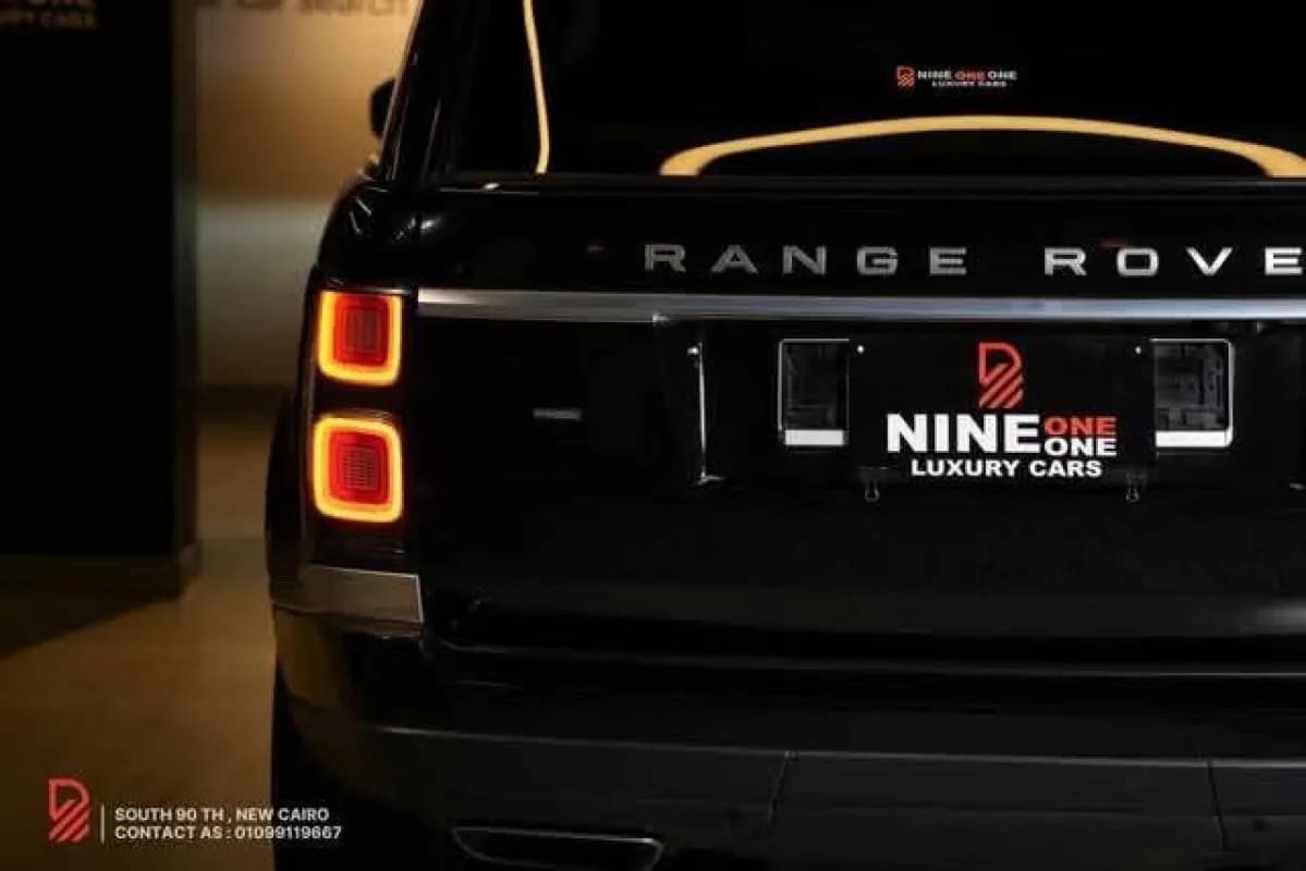 Range Rover VOGUE 2019 p400 Black Automatic — Used