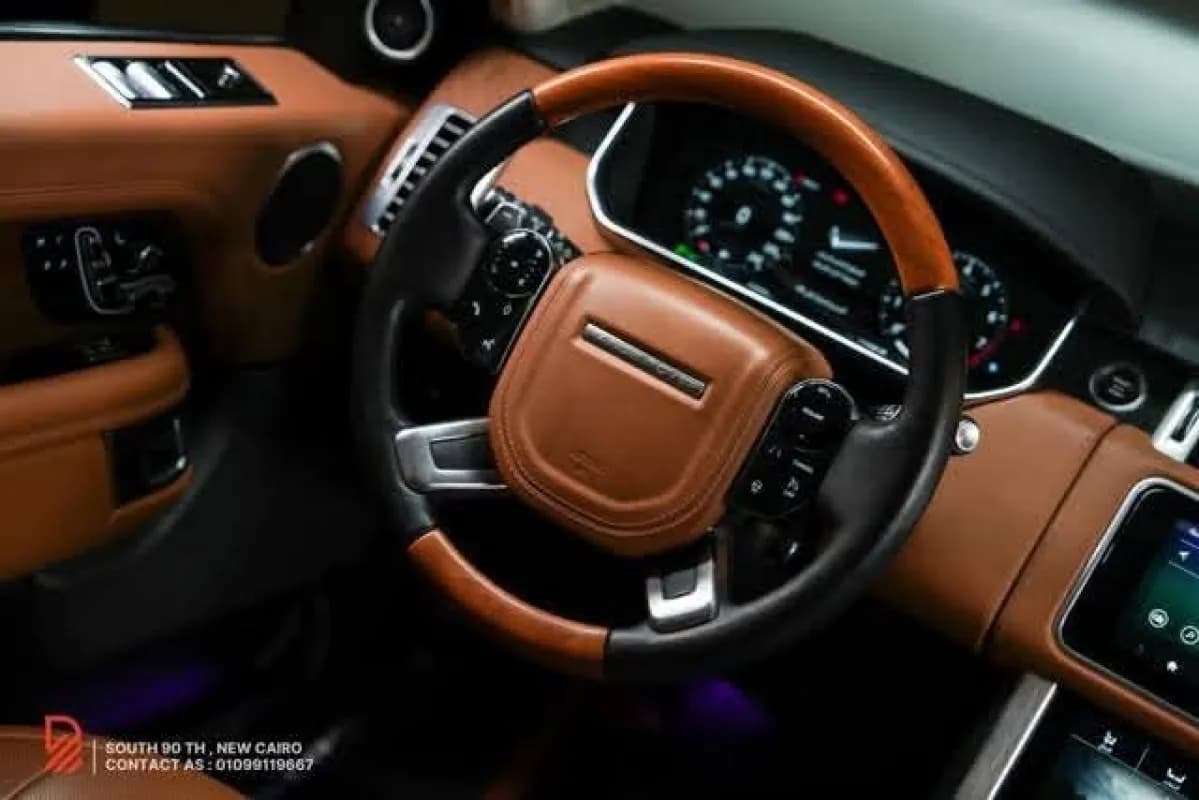 Range Rover VOGUE 2019 p400 Black Automatic — Used