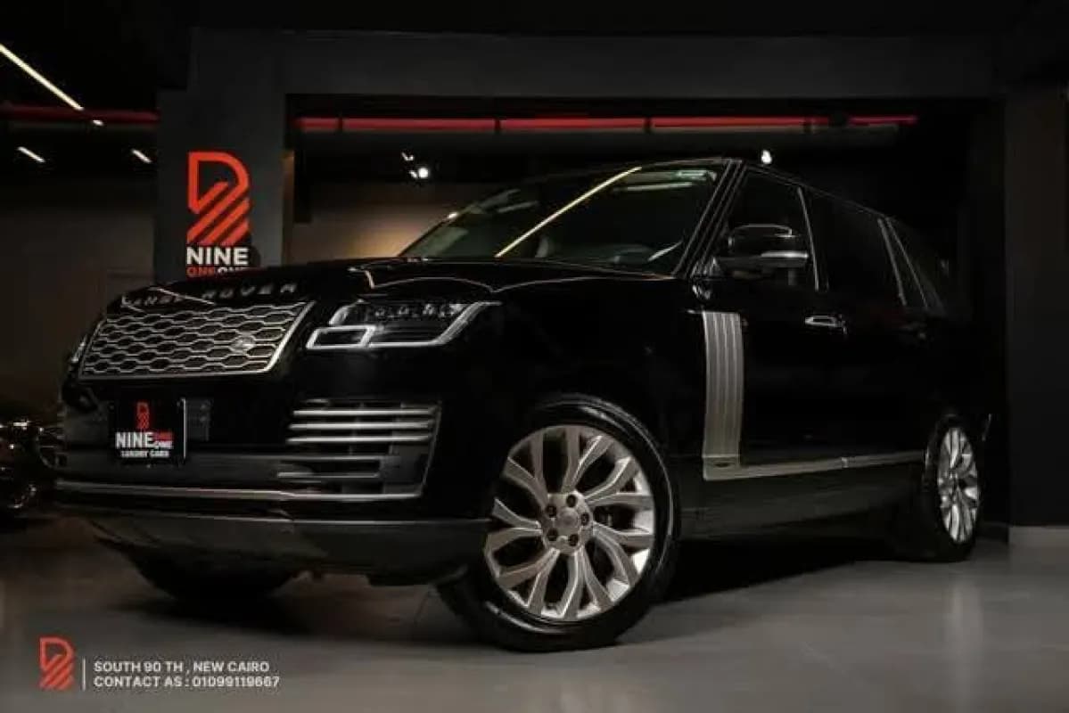 Range Rover VOGUE 2019 p400 Black Automatic — Used