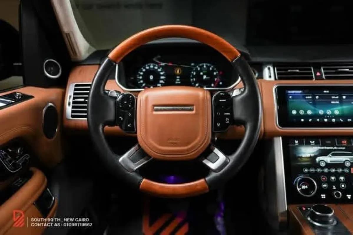 Range Rover VOGUE 2019 p400 Black Automatic — Used