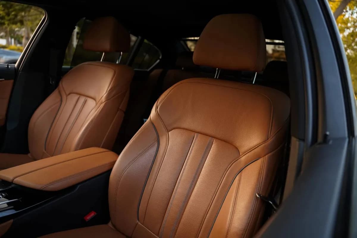 بي ام دبليو 530i 2023 لاكشري أزرق أوتوماتيك — مستعملة