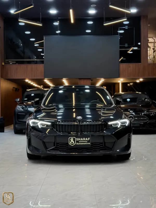 بي ام دبليو 320i 2024 أم سبورت باكيدج أسود أوتوماتيك — مستعملة