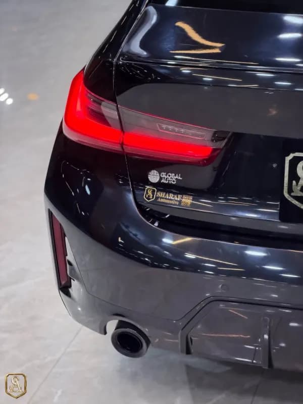 بي ام دبليو 320i 2024 أم سبورت باكيدج أسود أوتوماتيك — مستعملة