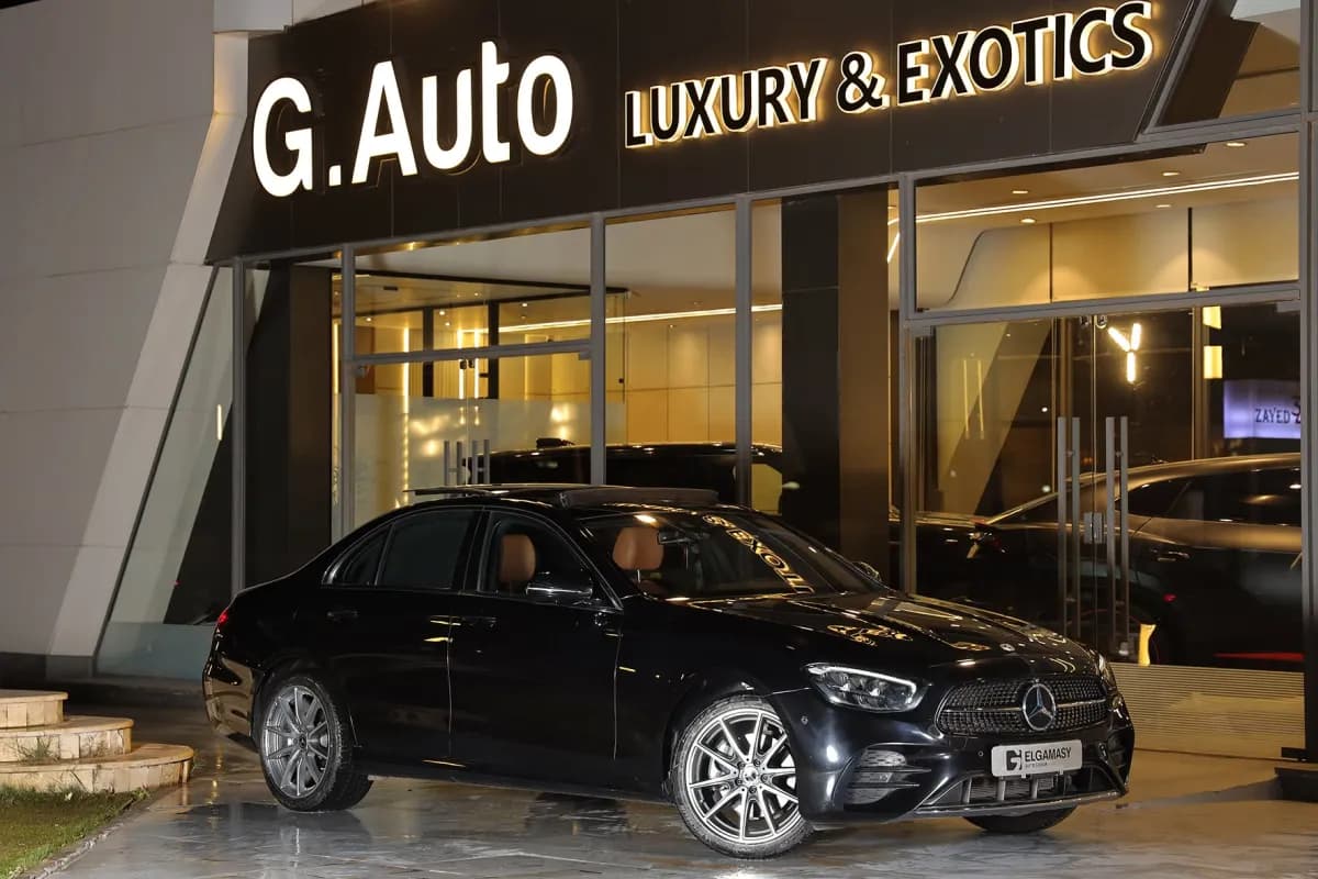 مرسيدس بنز E200 2023 ايه ام جي أسود أوتوماتيك — جديدة