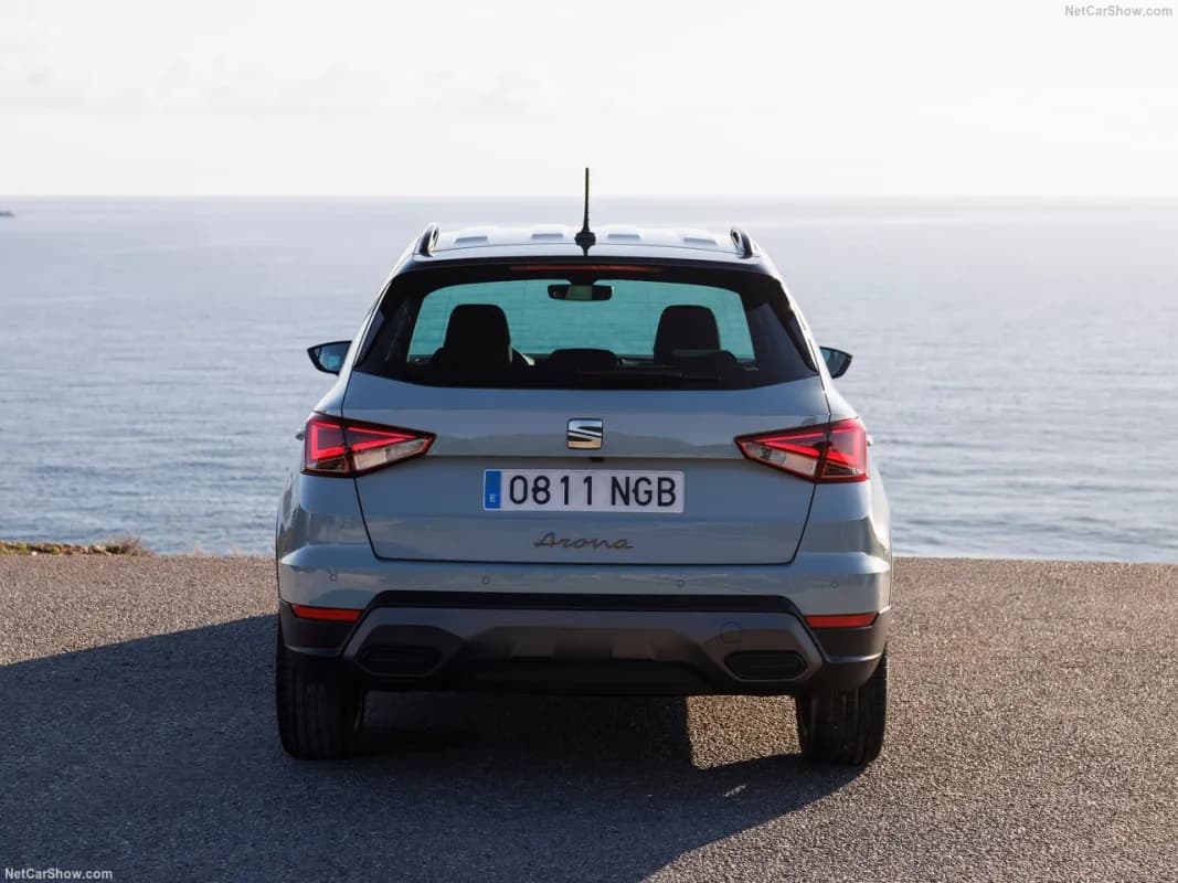 Seat Arona 2027 Style Plus Mint Green Automatic — New