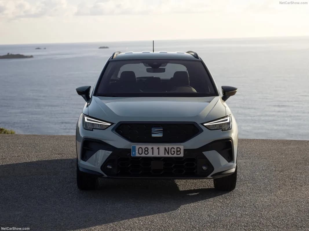 Seat Arona 2027 Style Plus Mint Green Automatic — New