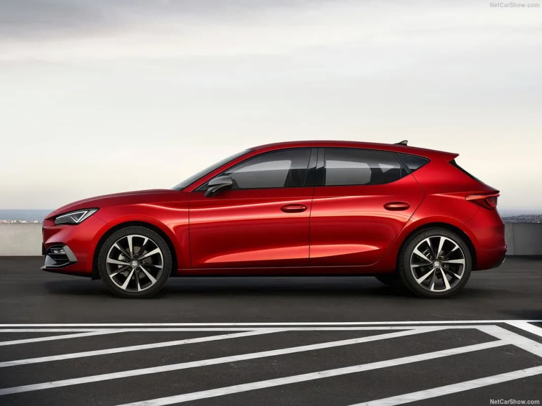 Seat Leon 2026 Advanced Red Automatic — New