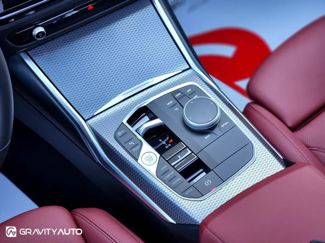 بي ام دبليو 320i 2026 ام سبورت أسود أوتوماتيك — مستعملة