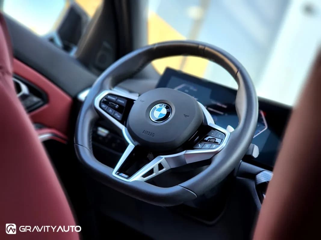 بي ام دبليو 320i 2026 ام سبورت أسود أوتوماتيك — مستعملة