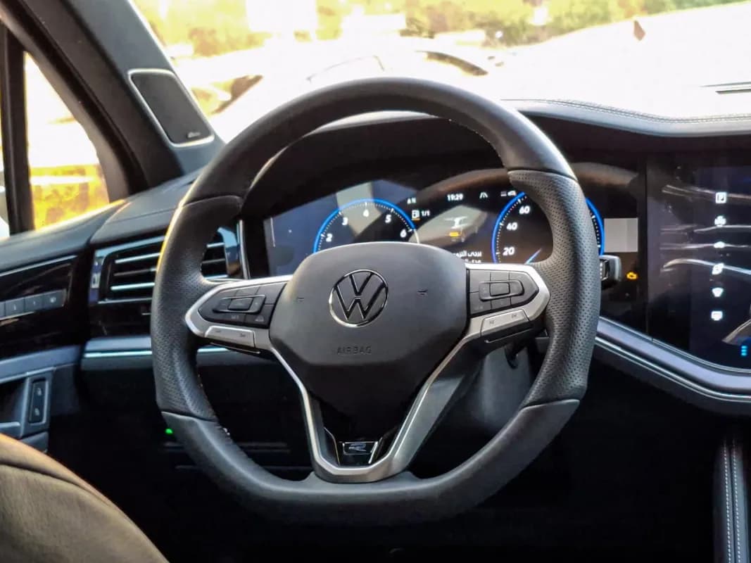 Volkswagen Touareg 2026 R line White Automatic — New