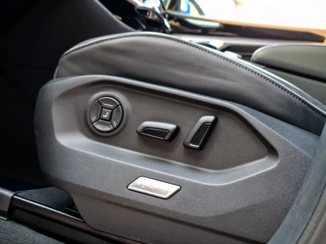 Volkswagen Touareg 2026 R line White Automatic — New