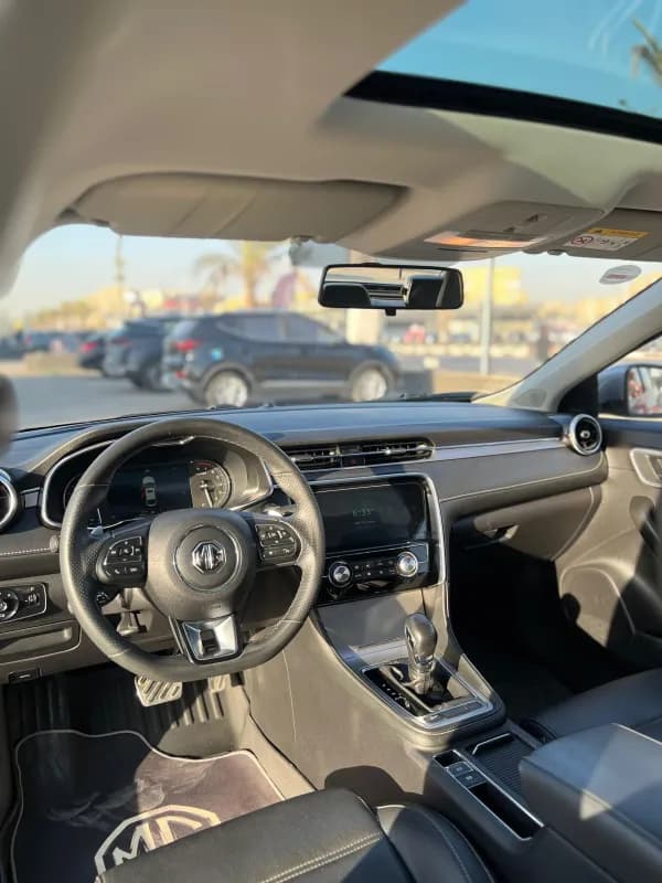 ام جي 6 2022 لاكشري رمادي أوتوماتيك — مستعملة